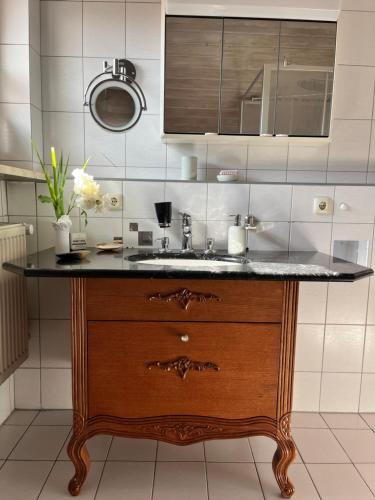 Vannas istaba, Zimmer zum Wohlfühlen (Zimmer zum Wohlfuhlen) in Eching (Landshut)