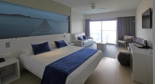 Tonga Tower Design Hotel & Suites