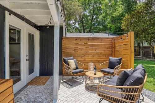 Cozy Hideaway Near Downtown Franklin with Patio!