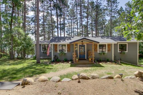 Lakefront Nevis Cabin Escape w/ Hot Tub! in Nevis