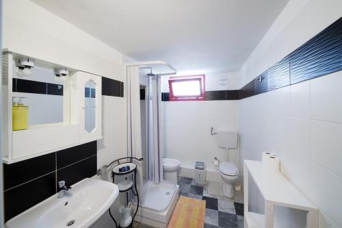 Two-Bedroom Apartment image 10