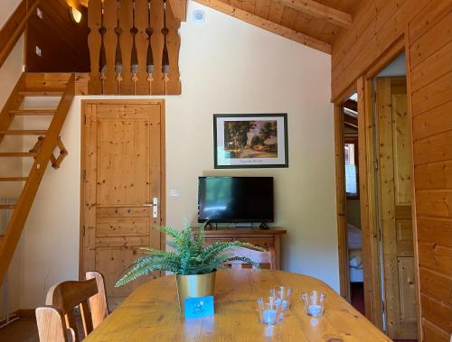 Facilities, La Joly - ChaletYap in Passengue