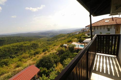 Family Hotel Arbanashka Sreshta - image 9