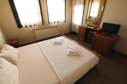 Family Hotel Arbanashka Sreshta - image 2