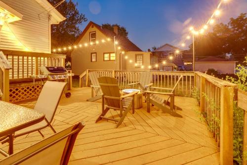 Cozy Westmont Home Walk to Metra Station! in Westmont (IL)