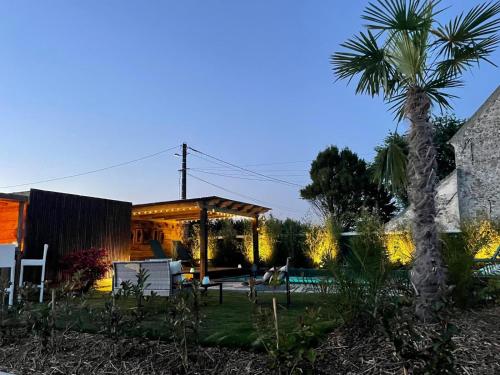 Idyllique Studio PiscineSPA, Sauna au jardin tropical