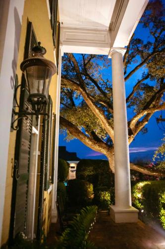 Entrada, Anchuca Historic Mansion & Inn in Vicksburg City Center