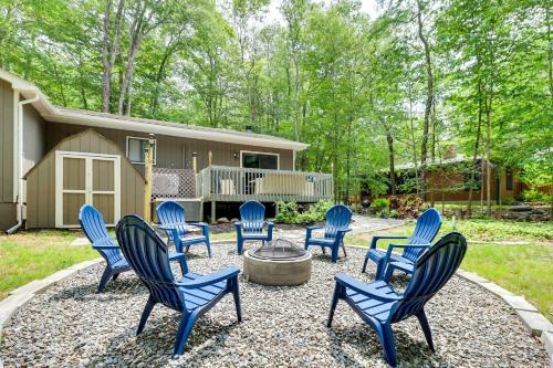 Cozy Gouldsboro Home with Fire Pit in Big Bass Lake! - Gouldsboro