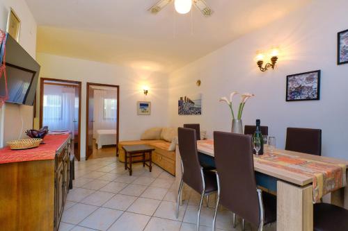 Apartment Artatore 2509a - image 10