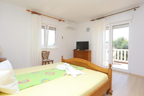 Holiday house with a parking space Kastel Stafilic, Kastela - 21506, Kastel Novi (fotografie 4)