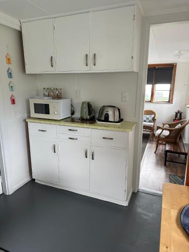 58 Pioneer - Retro Studio Unit in Moturoa