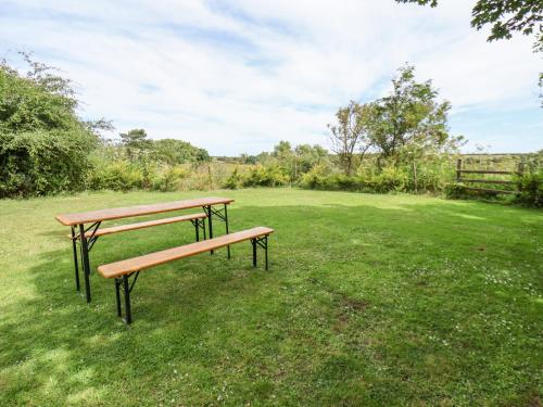 Farrow Scarborough - main image