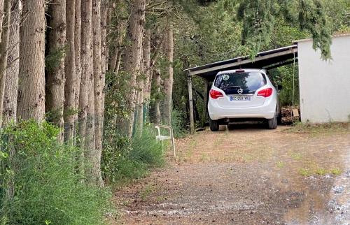 logement avec accès privé à la rivière