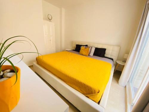 Beautiful Apt Swimming Pool and 5 star amenities - Tap to explore photos