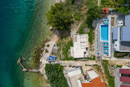 Pool Apartments Sweet Oasis Omiš - Happy Rentals