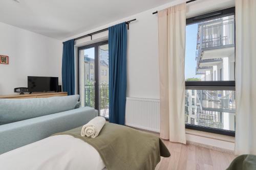 City Center Mirrors Apartment with Parking by Noclegi Renters, Wrocław (photo 9)