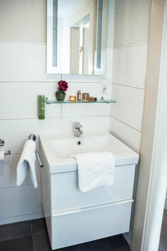 Allgäuer Genusshotel und Historischer Dorfgasthof Hirsch Allgäuer Genusshotel und Historischer Dorfgasthof Hirsch