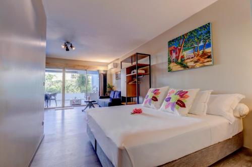 Premium suite proche aéroport, Wifi, Piscine, Parking