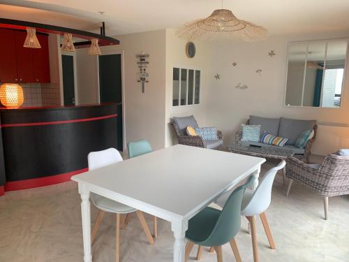 Appartement Jullouville à 30m de la plage 4 personnes