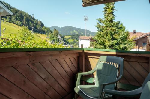 Three-Bedroom Apartment with Balcony image 8