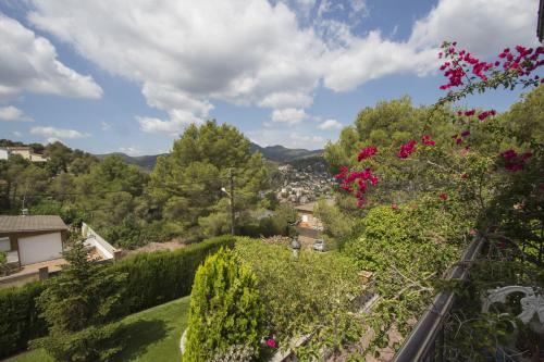 Catalunya Casas Private paradise - hop, skip or jump to Barcelona!