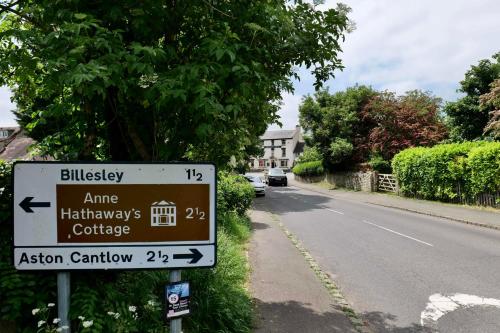 The Mary Arden Inn - image 14