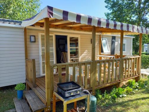 Mobil home 6-8 personnes Camping de la Coulumière 3 étoiles