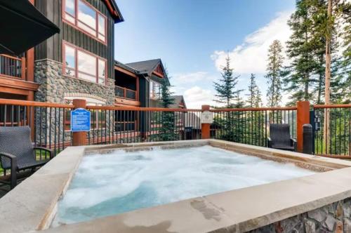 Exterior view, Breckenridge Bluesky 2 Bedroom Ski In, Ski Out Condo in Four O'Clock