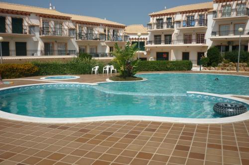  Portugal, Guia, Town House in Manicured Gardens in 8200-449 Guia