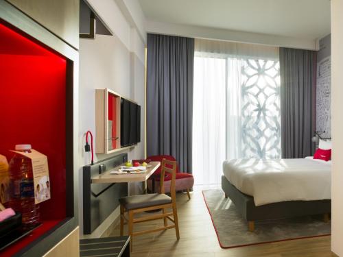 Intercity Hotel Muscat Room Type - Standard King Room