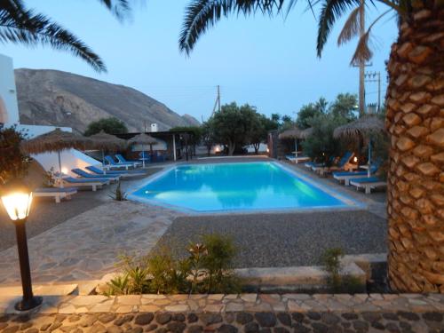 Petra Nera – Perissa, UT