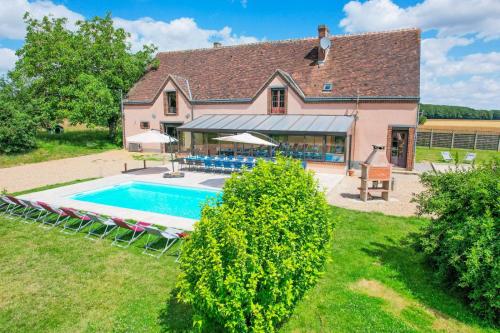 Crazy Villa Chalonie 28 - Heated pool - Soccer - Basket - 2h Paris - 30p in Happonvilliers