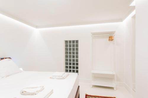 Chic & central Athenian apartment! EV4 - image 11