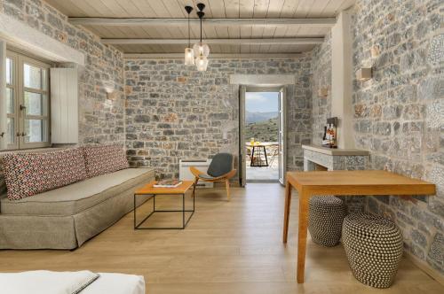 Trapela Luxury Suites - image 9