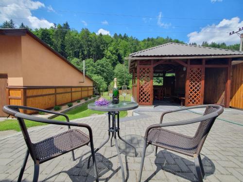 Chata u hajného (Chata u hajneho) in Jindřichov (Olomouc)