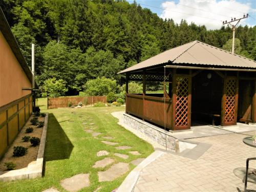 Chata u hajného (Chata u hajneho) in Jindřichov (Olomouc)