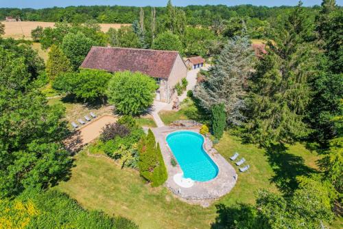 Crazy Villa Chasseuserie 89 - Heated pool - Soccer - 1h30 Paris - 45 p