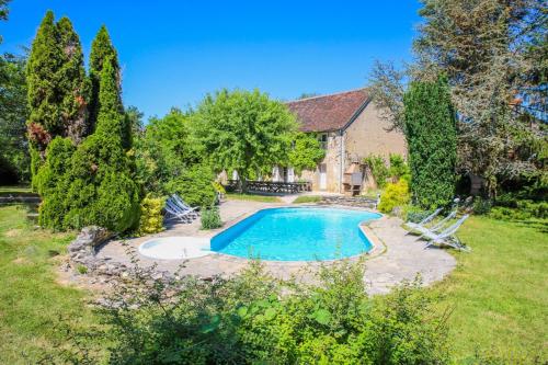 Crazy Villa Chasseuserie 89 - Heated pool - Soccer - 1h30 Paris - 45 p