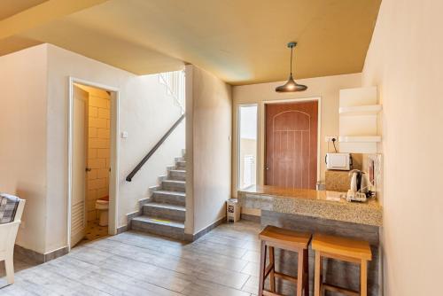 Family Room image 10