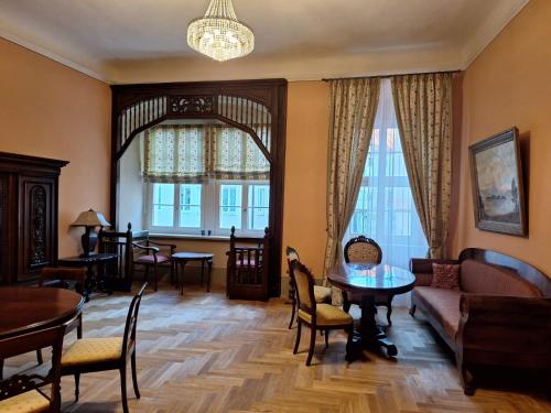 Stadtpalais Marché-Suite maximal 2 Personen und 1 Kleinkind - Apartment - Bautzen