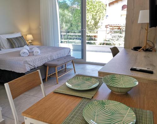 Iris Studios Chios, Karfás (foto 10)
