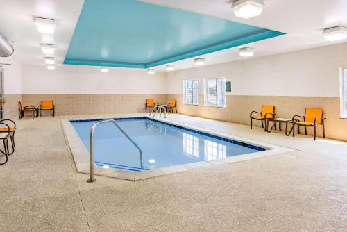 La Quinta Inn & Suites by Wyndham Norfolk in Norfolk, USA
