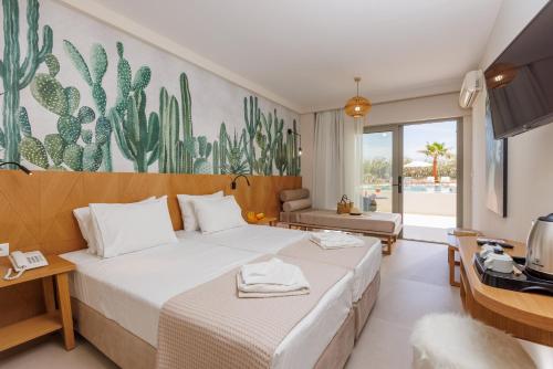 Malia Bay Beach Hotel & Bungalows in Malia