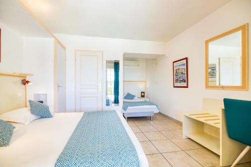 Triple Room - Terrace Garden view