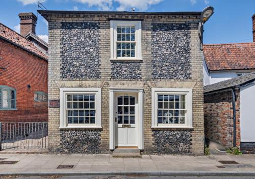 Old Flint Bank Cottage