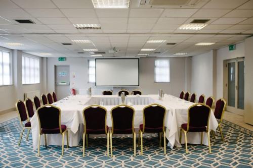 Waterfoot Hotel - image 10