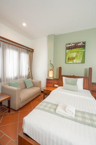 room detail thumbnail 1