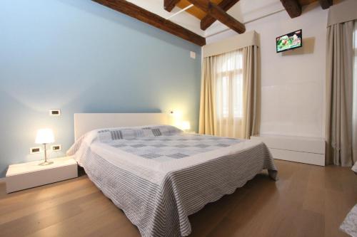 City Apartments Rialto Market - image 10