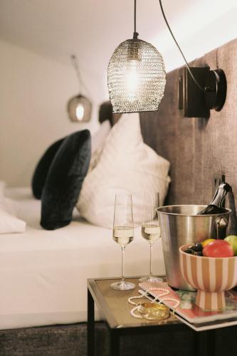 476608888 SOULSISTERS' Hotel 4 Sterne Superior
