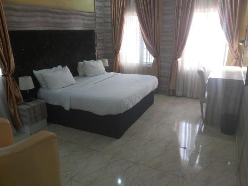 Apartment 550